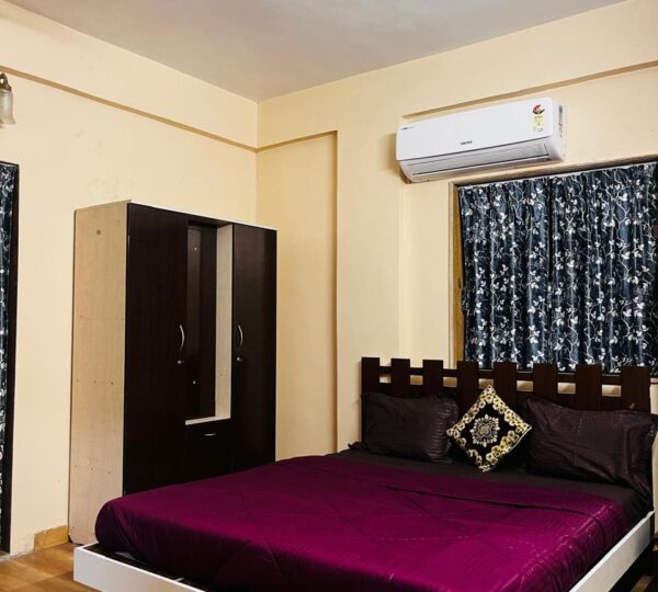 V 128 - 3 BHK